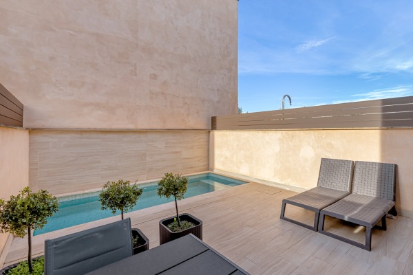 Modern town terraced house with private pool in Sa Cabaneta near Palma image 2