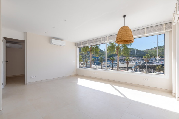 Renovated apartment directly on the marina of Port Andratx image 4
