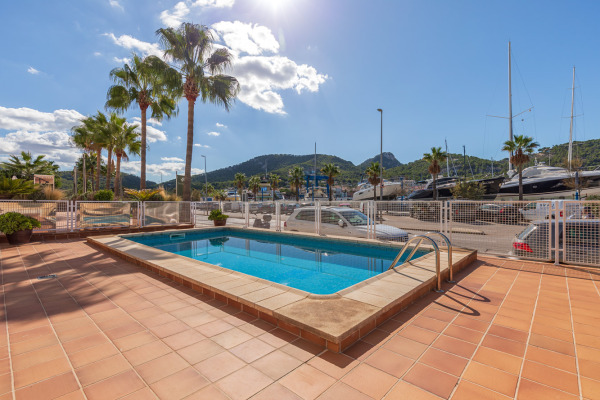 Renovated apartment directly on the marina of Port Andratx image 12