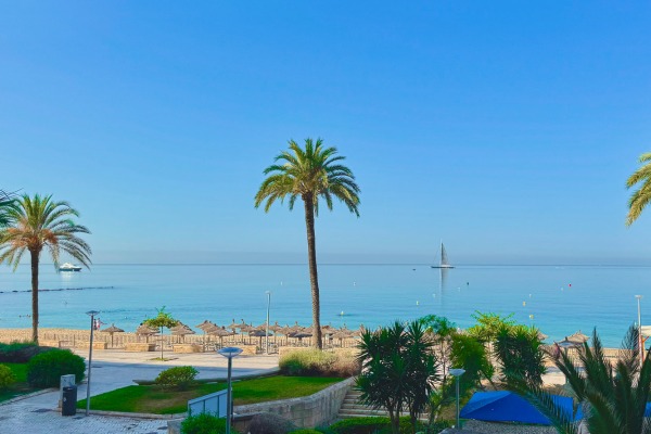 Designer luxury apartment right on the seafront in Portixol image 9