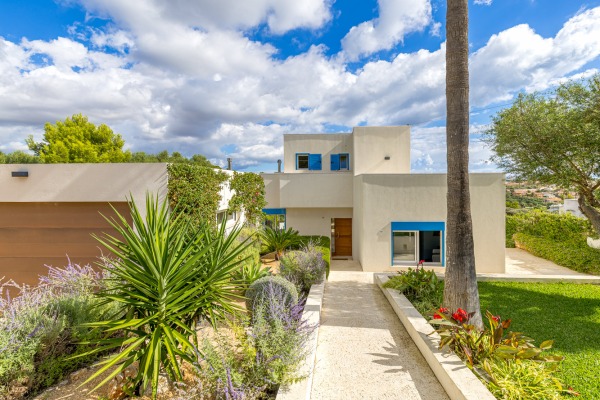 Modern villa with pool and sea views over two bays image 3