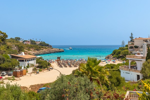 Exclusive villa with direct beach access to Cala Mandía and stunning views image 2