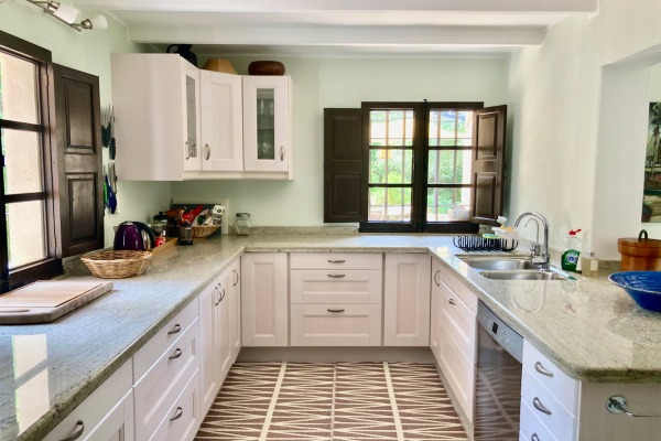 Mallorcan villa in an idyllic location at the foot of the Tramuntana mountains image 9