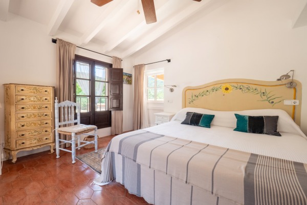 Mallorcan villa in an idyllic location at the foot of the Tramuntana mountains image 10