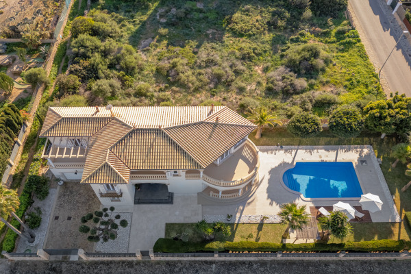 Mediterranean villa with sea views in Sa Torre image 2