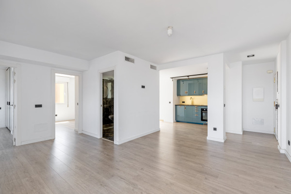 Sea view apartment near the beach above the rooftops of Portixol image 2