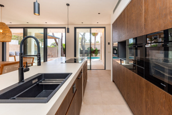 Luxurious newly built villa in Cap des Moro in the Mondragó Natural Park image 7