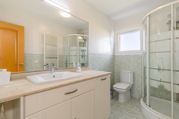 Mediterranean villa with a holiday rental license near the beach in Alcudia image 10