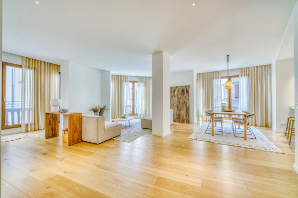 Modern apartment in a completely renovated, historic building image 2