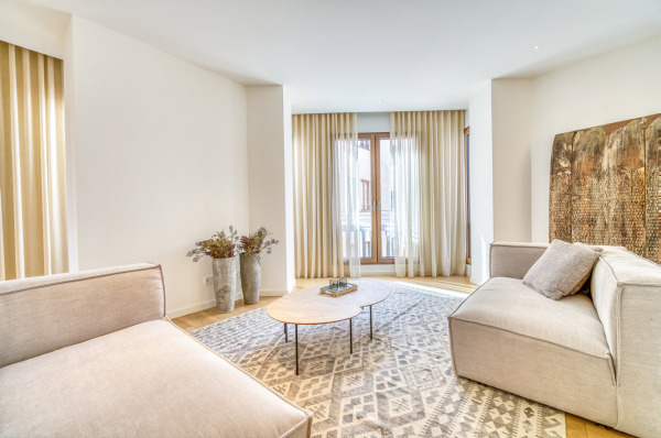 Modern apartment in a completely renovated, historic building image 3