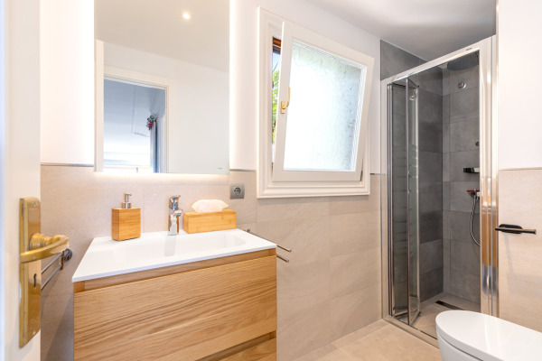 Mediterranean penthouse with sea views in an exclusive location in Paguera image 8