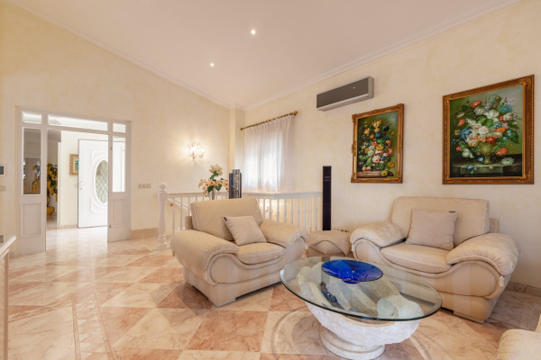 Mediterranean villa with sea views in a quiet location in Costa de la Calma image 9